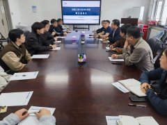 郝建山取学生代表环绕学院打算、教育讲